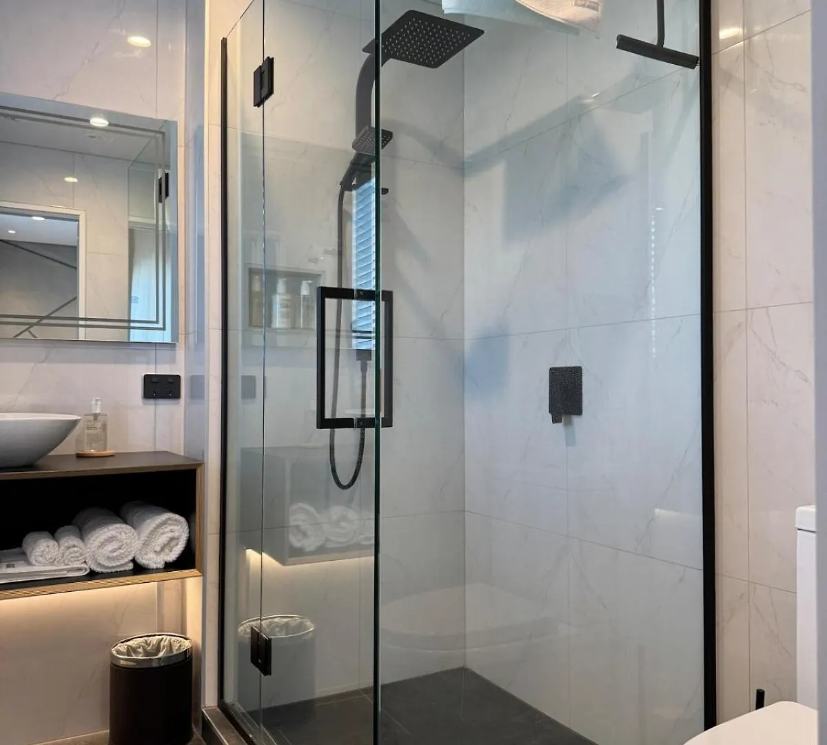 Whitewood Suites Apartment 3C Christchurch
